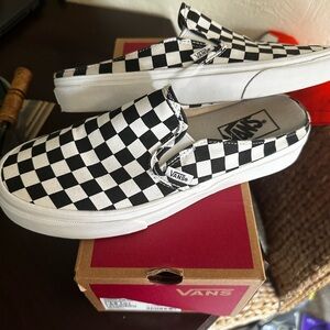 Vans slip on